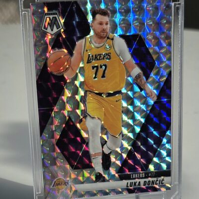 Luka Dončić Mosaic Silver Prizm – Los Angeles Lakers 🔥