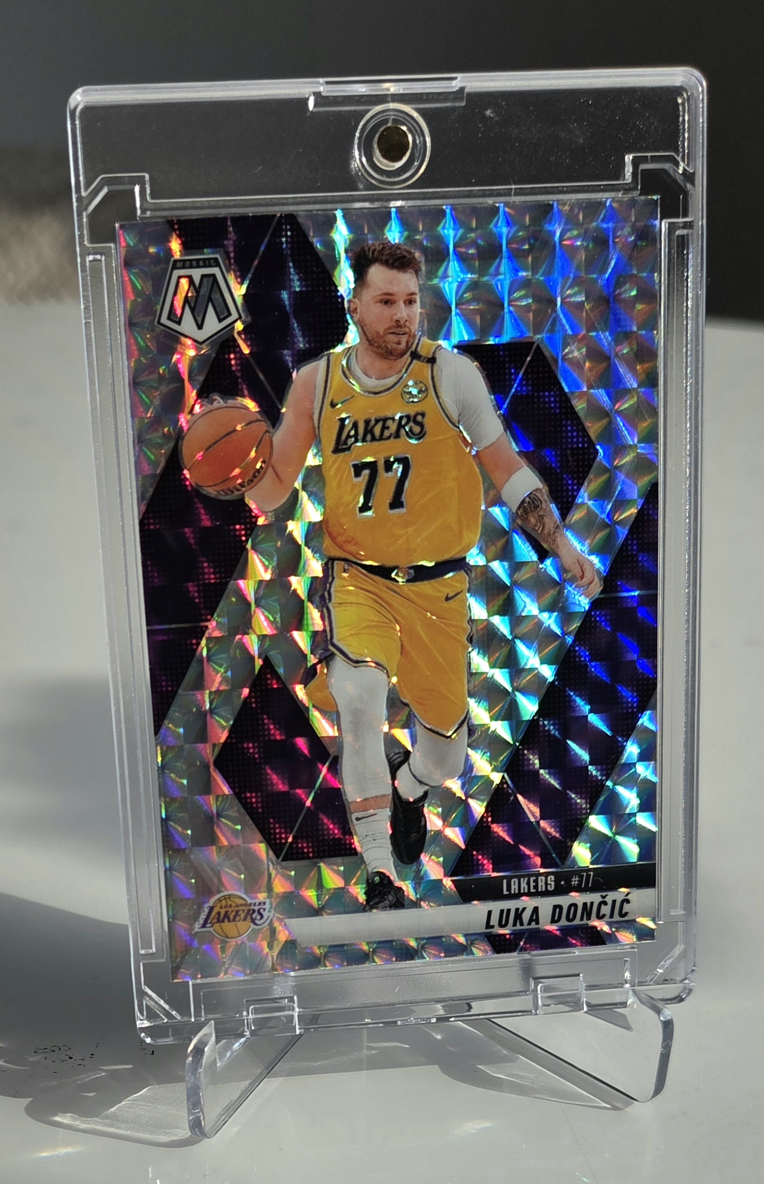 Luka Dončić Mosaic Silver Prizm – Los Angeles Lakers 🔥
